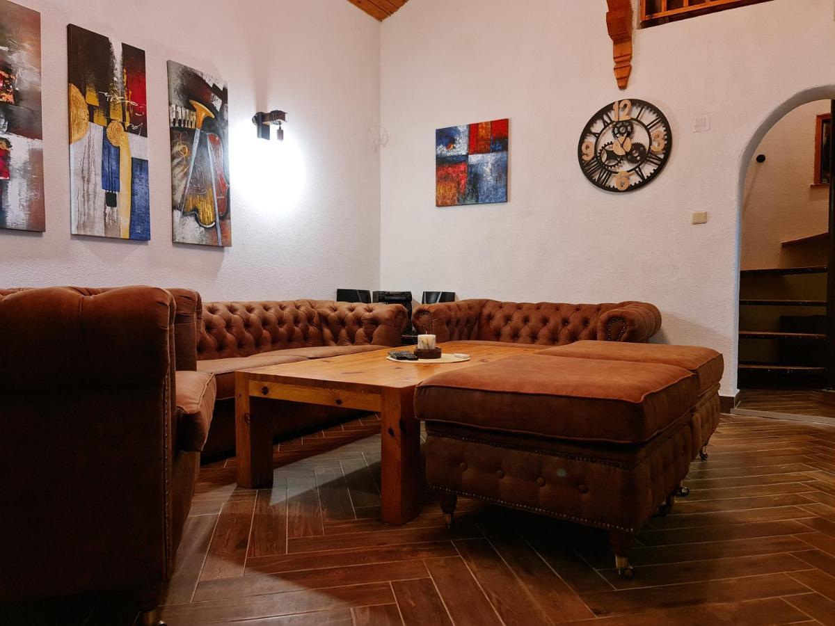 Къща за гости Каза Роза - Swiss Style Chalet Casa Rosa Guest House Кюстендил Екстериор снимка
