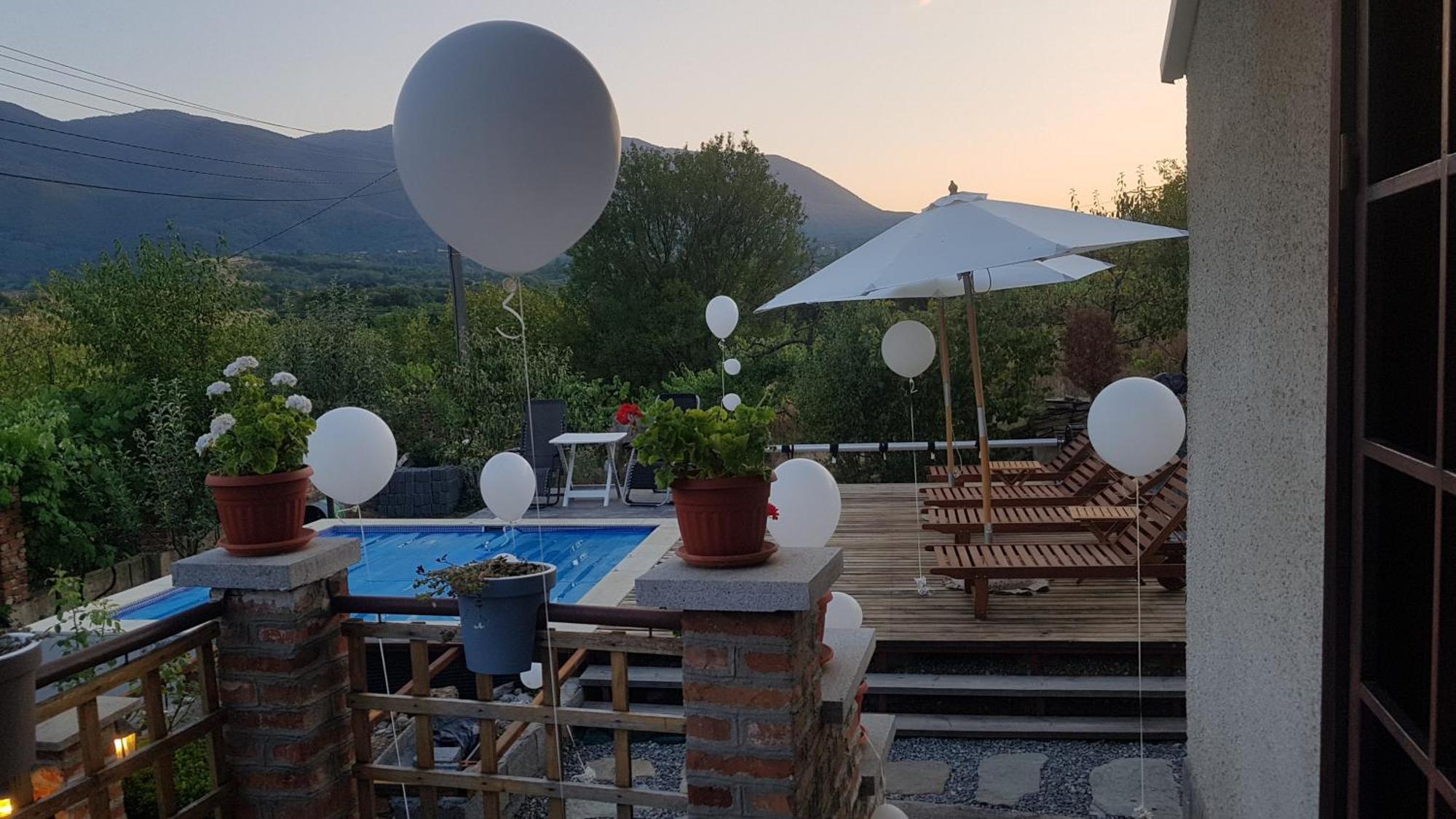 Къща за гости Каза Роза - Swiss Style Chalet Casa Rosa Guest House Кюстендил Стая снимка